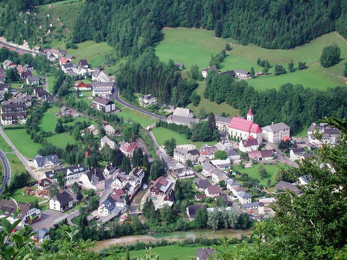 Hotel Zum Goldenen Hirschen Göstling an der Ybbs Exteriör bild