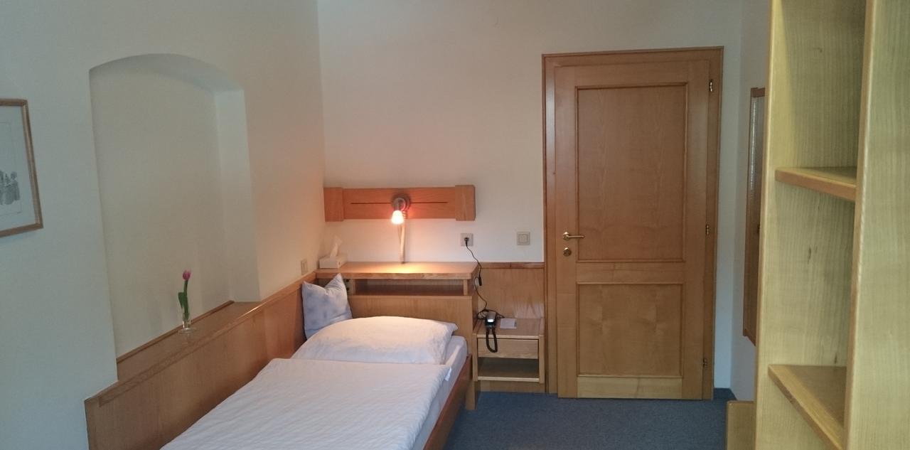 Hotel Zum Goldenen Hirschen Göstling an der Ybbs Exteriör bild
