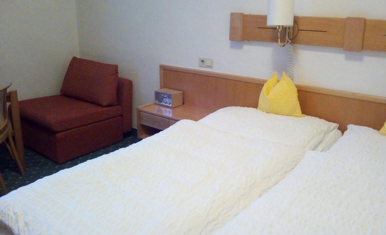 Hotel Zum Goldenen Hirschen Göstling an der Ybbs Exteriör bild